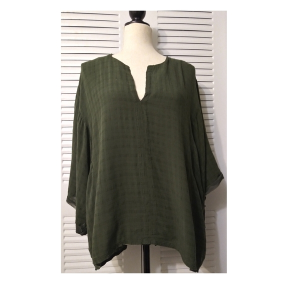 Catherine Malandrino Tops - Catherine 🐰Blouse Olive Green size XL